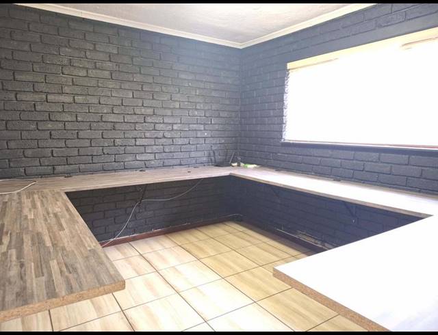 3 BEDROOM HOUSE FOR SALE IN DANA BAY